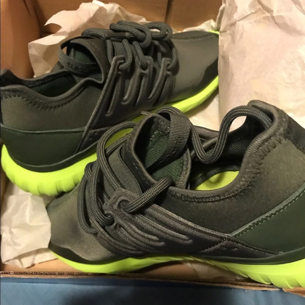 Brand new never before worn.